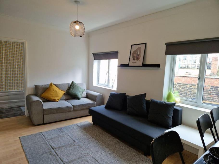 2 Bedroom Flat In Zone 2 Lnd London Exterior photo